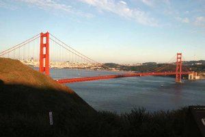 Blick auf die Golden  Gate Bridge, Fort Point und San  Francisco. Foto: Stefan Kremer