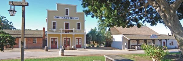 San Diego: Brand in Old Town beschädigt drei Gebäude