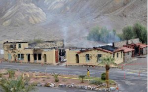 Ausgebranntes laundry building des Furnace Creek Inn. Foto: Freedom America