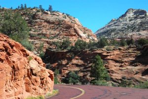 Blick von den Switchbacks in den Zion Canyon. Foto: Stefan Kremer