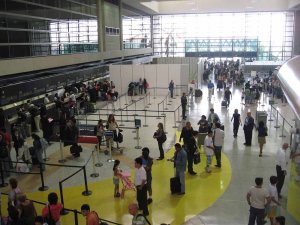 Im Tom Bradley Terminal. Foto: Stefan Kremer