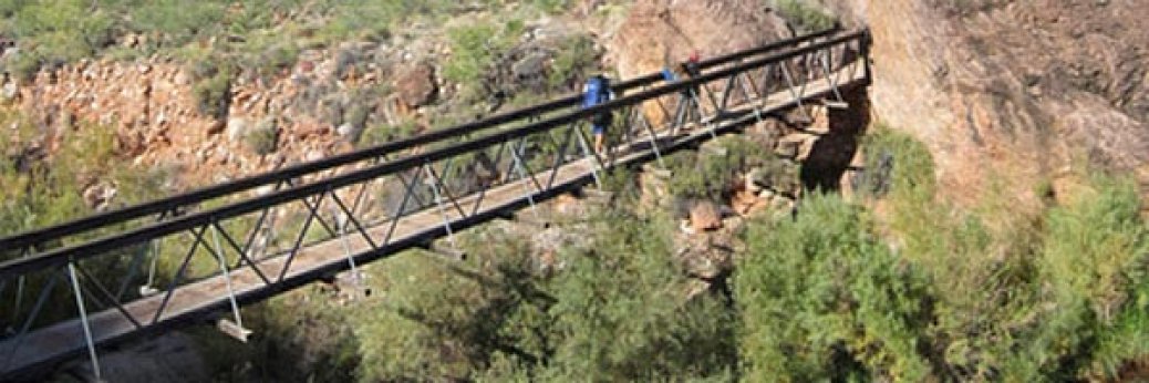 Grand Canyon: Ribbon Falls Bridge wird repariert